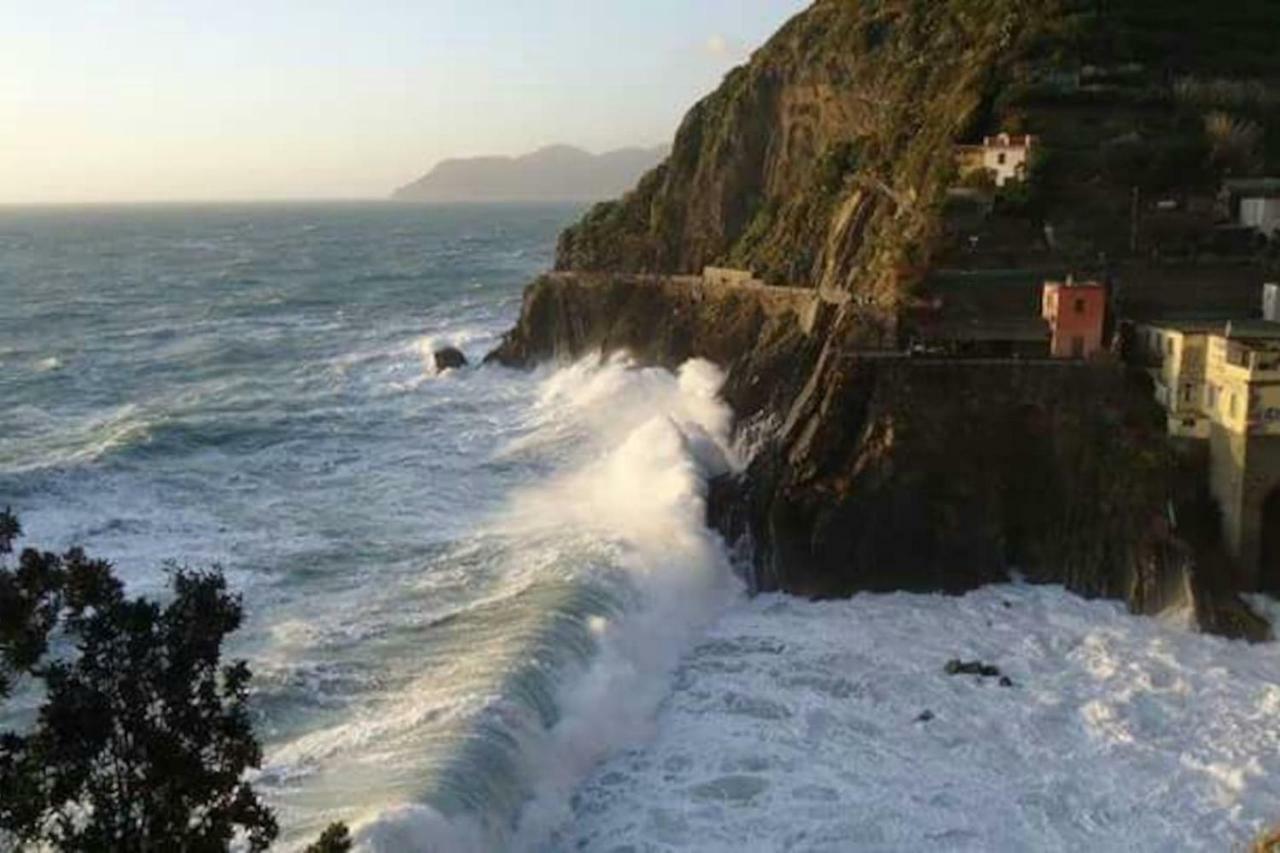 Ca'La Luna - In Centro Con Terrazza Riomaggiore Exterior photo